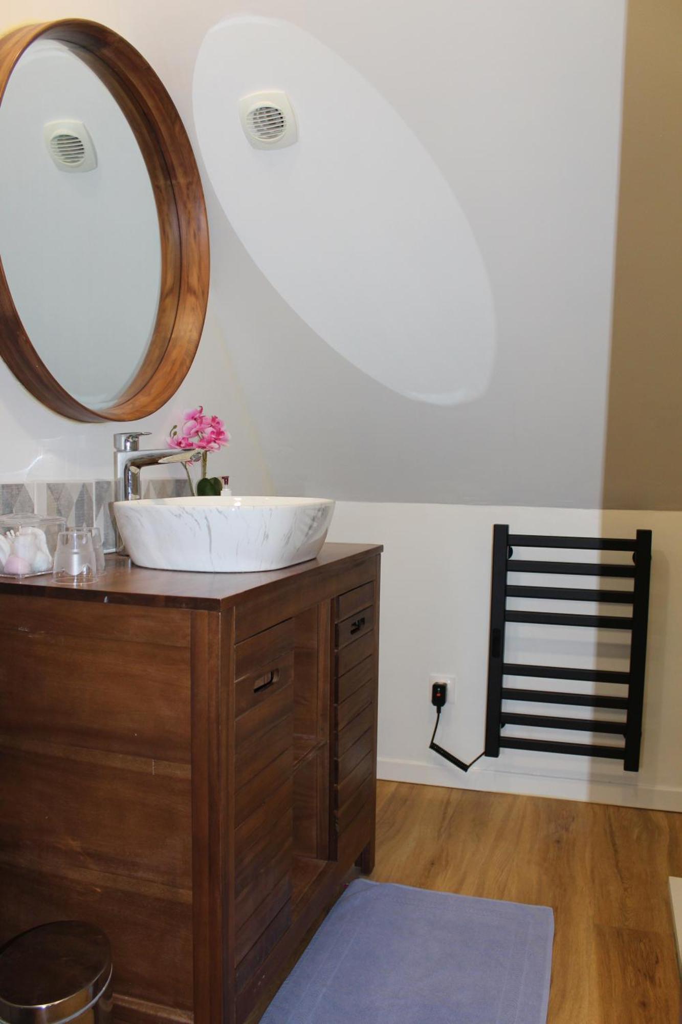 B&B Devalpierre Adult Only Glanville 외부 사진